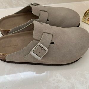 Universal Thread Taupe Suede Clogs